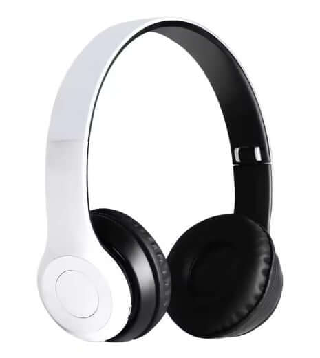 Wireless Headphones Briame P47 - White with sleek design and comfortable ear pads.